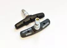   Fékbetét Saccon v. menetes 72mm íves középkonzolos párban