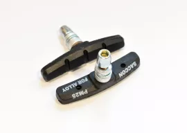 Fékbetét Saccon v. menetes 72mm íves középkonzolos párban